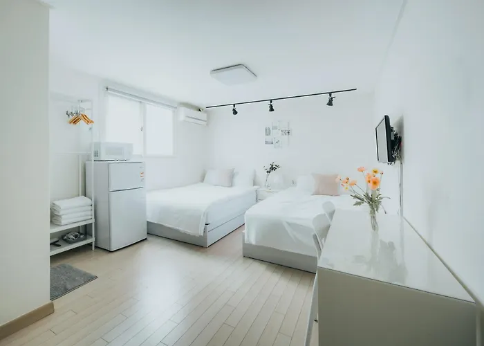 Dk House *