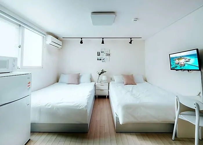 Dk House